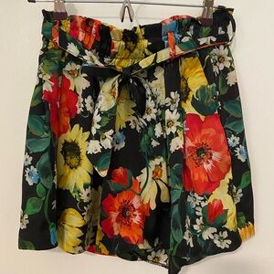 Zara silky floral shorts 🌼